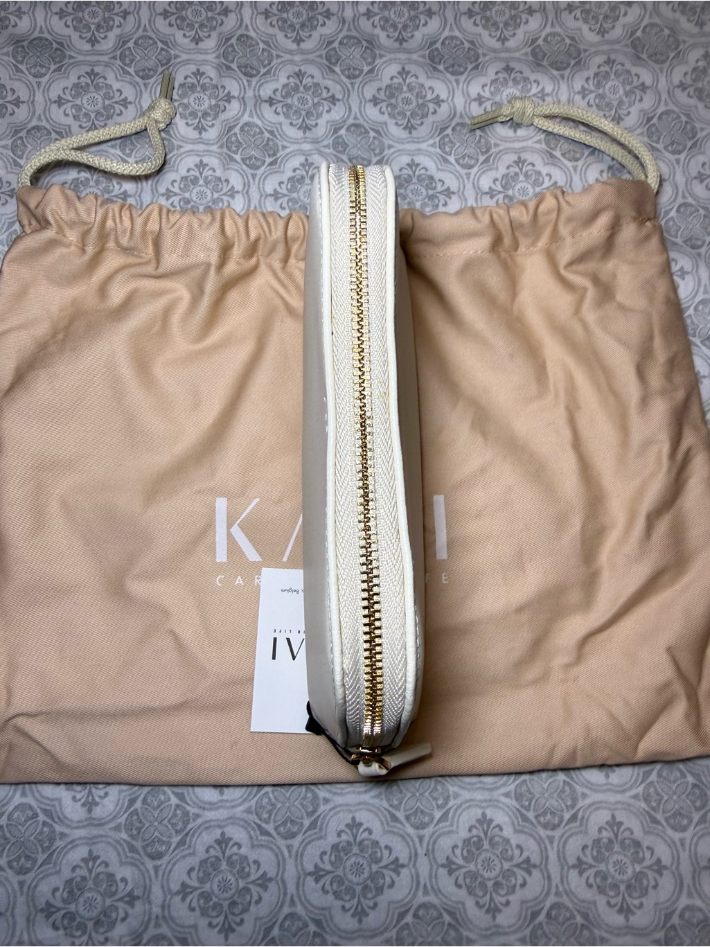 Kaal Pyramid Cosmetic Bag Chalk White — image 6 of 8